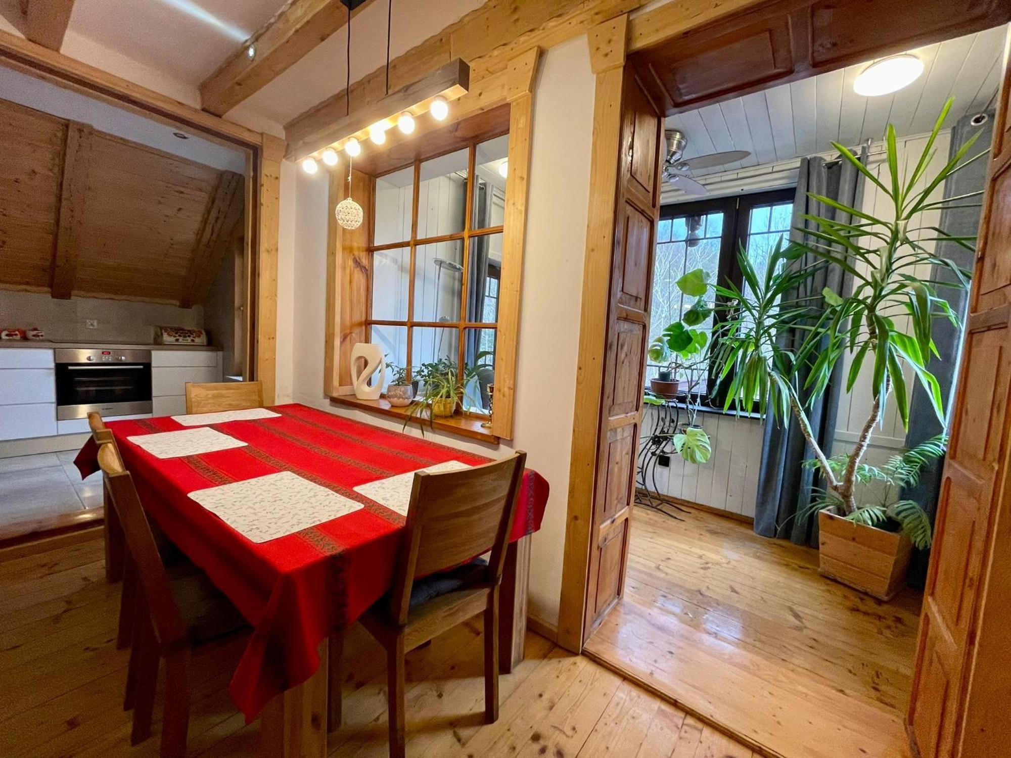 Apartamenty Pod Skocznia Karpacz Bilik gambar